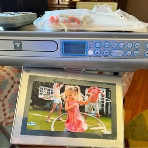 Under Cabinet TV,DVD,Radio